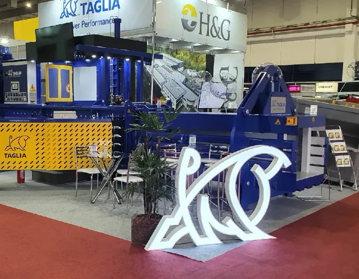 Estand de Taglia Power Performance con la marca H&G en una feria del sector