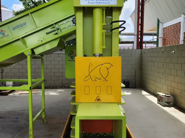 THOR press seen from the front